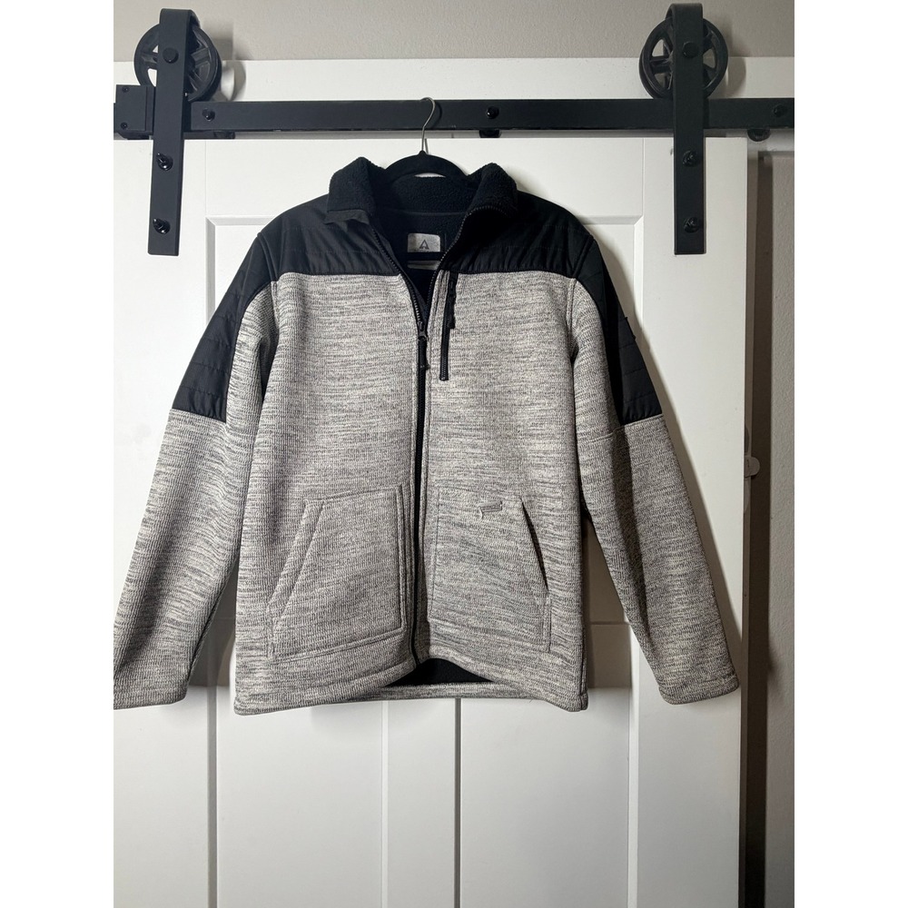 Ascend Full Zip Jacket Women Small Grey Black Excellent Quilted Fleece 617ACF20